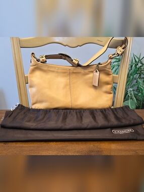 Vintage Coach Bleeker 11416 Soho Leather Shoulder Bag in Tan